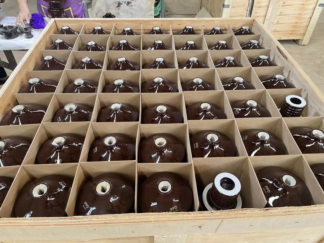 20NF250 de bruine Verglaasde Ring DIN 42531 van het Transformatorporselein Standaardoem