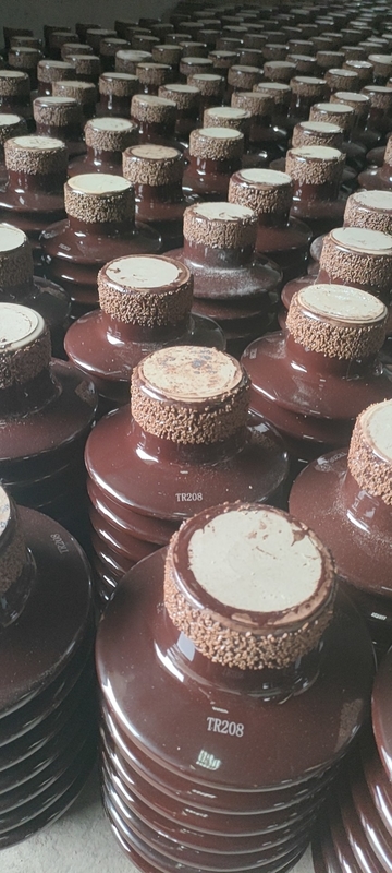 ANSI van de de Kern Postisolatie van het postporselein Stevige Bruine Glans 8.9kN voor Thailand