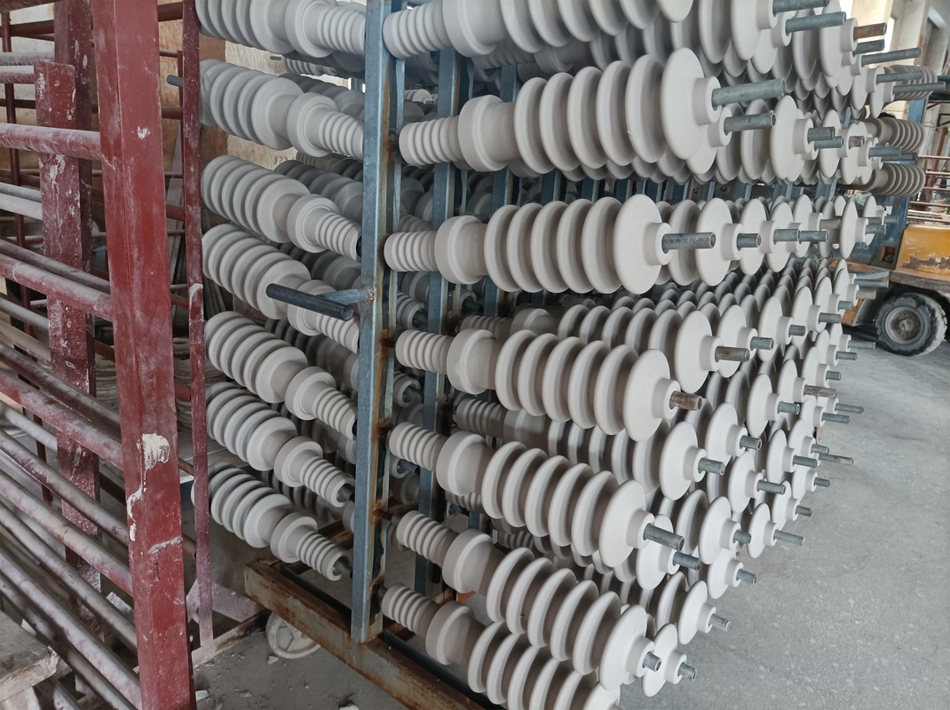 Porselein die van de de Olieezel van CEI het Standaard25.8kv Bruine Verglaasde OEM ringen