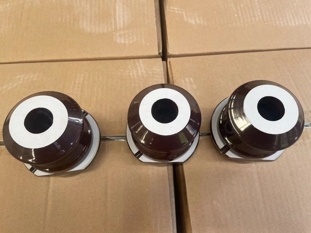 Bruine Verglaasde DT1-630-Beschikbare Oem van de de Ringsisolatie van het Transformatorporselein