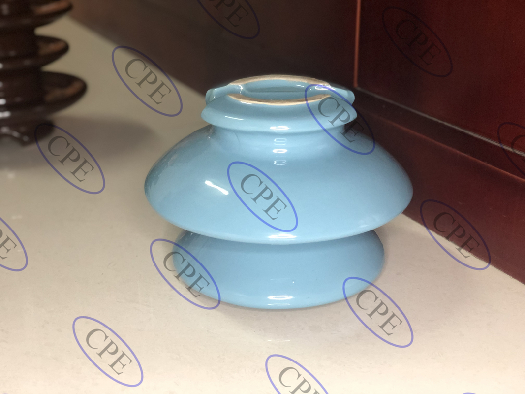 Niet-poreus Porselein Pin Insulator For Distribution Line