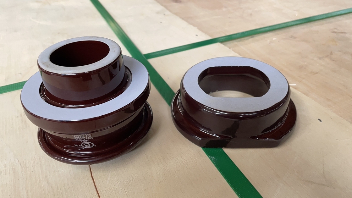 De bruine Verglaasde Ring van het de Transformatorporselein van 1kV 2000A