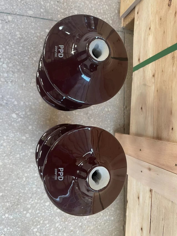 DIN42531 bruine Porseleinring in Transformator 20NF250
